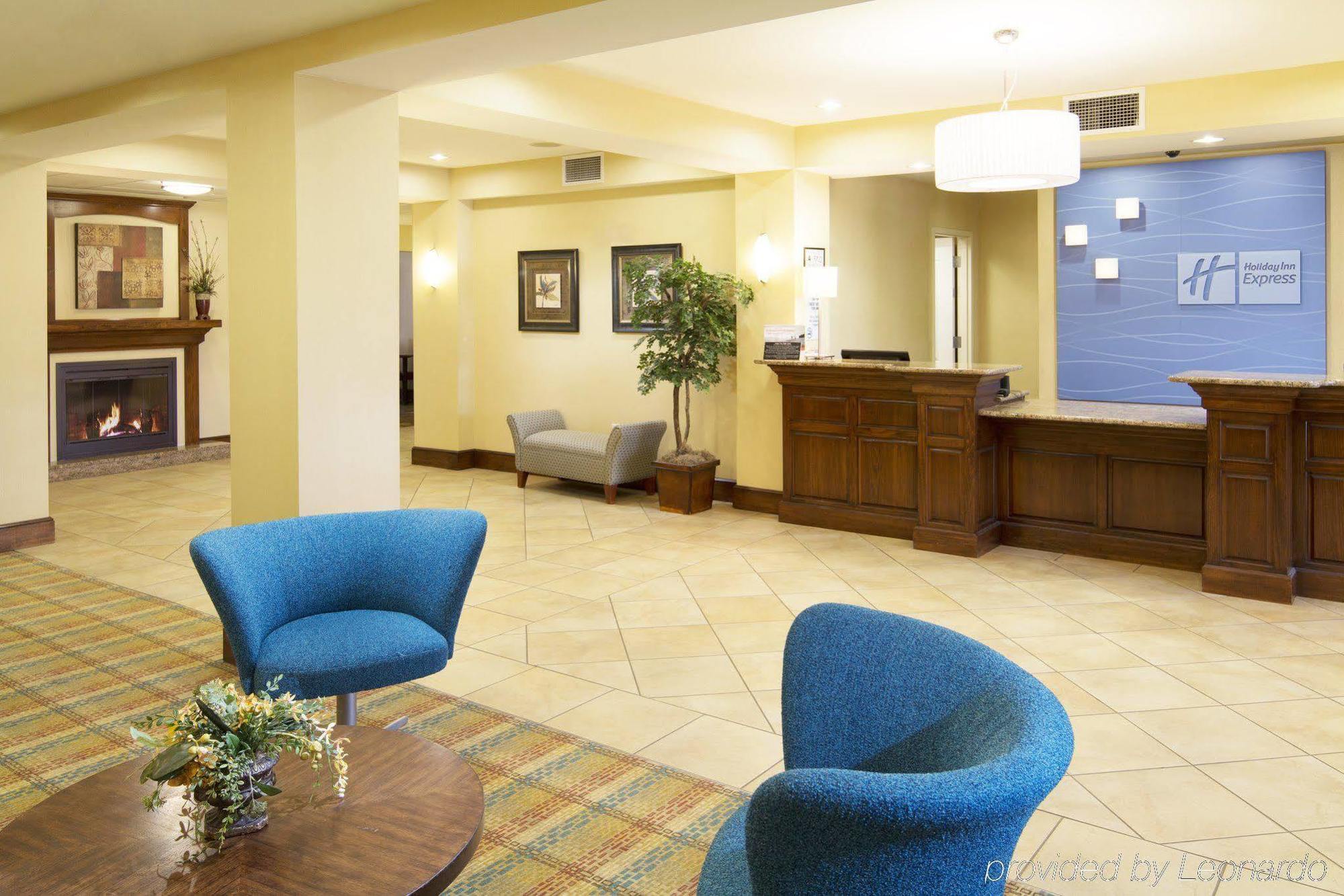 Holiday Inn Express Hotel & Suites Greensboro - Airport Area By Ihg Exterior photo
